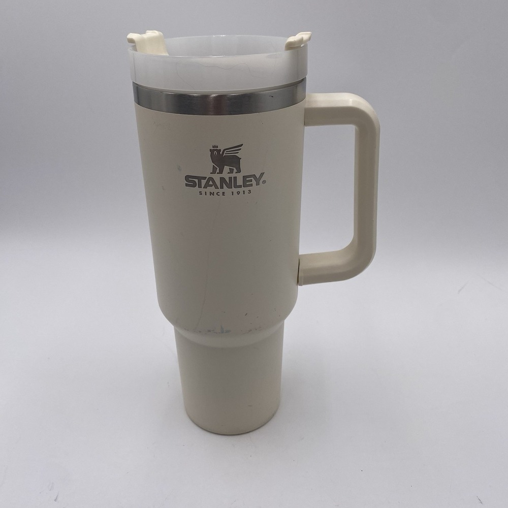 Stanley Cup Quencher H2.0 FlowState‎ Tumbler 40oz Cream /w Lid Authentic Used